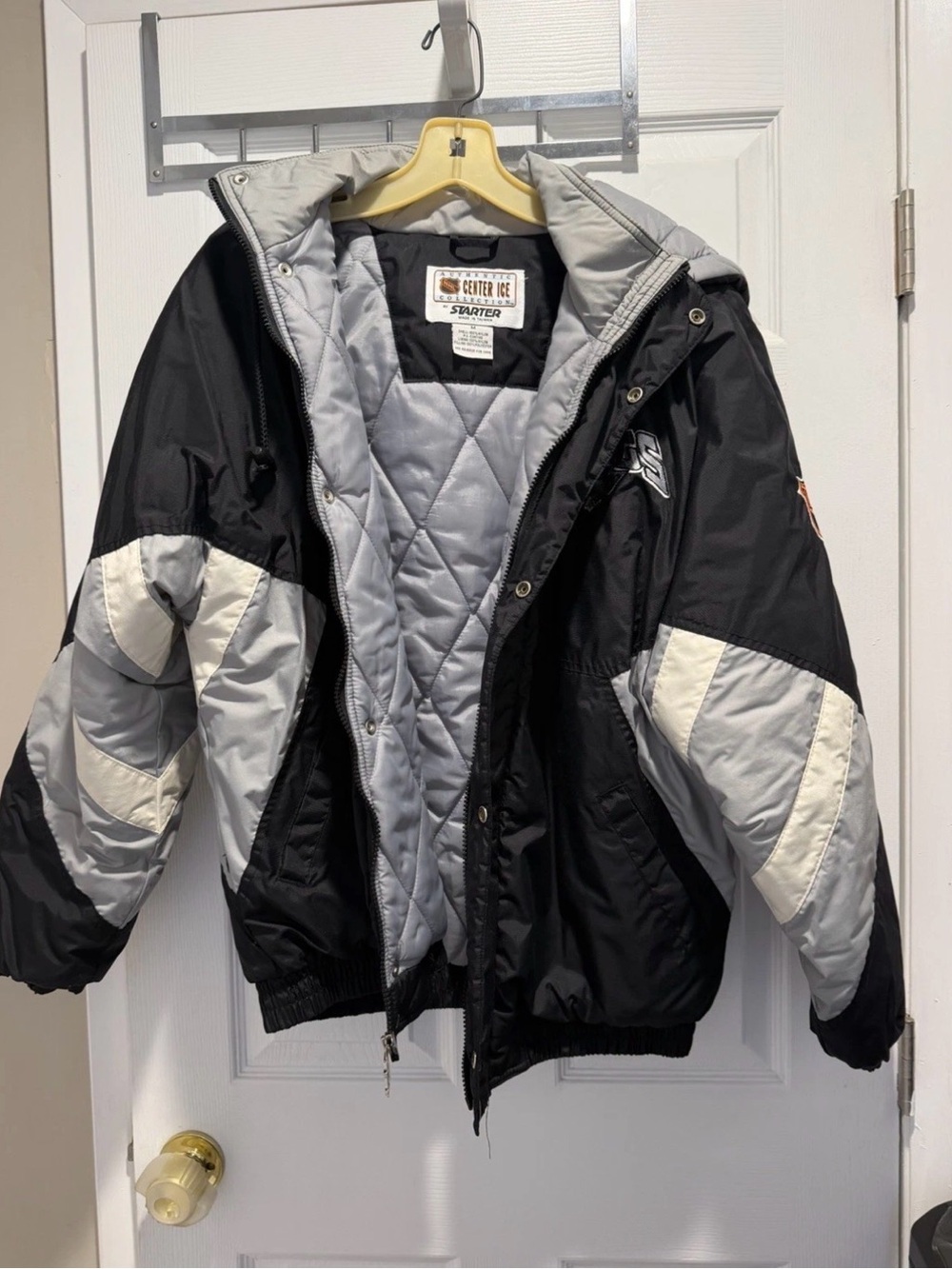 Vintage Rare Starter Los Angeles Kings Center Ice Bomber Jacket